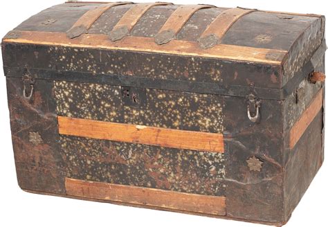 dating antique trunks